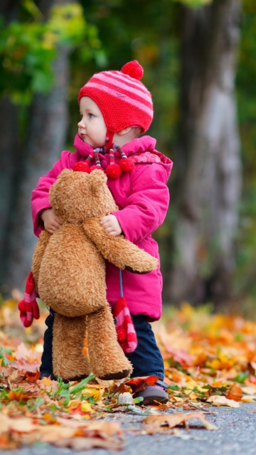 Child With Teddy Bear wallpaper 360x640