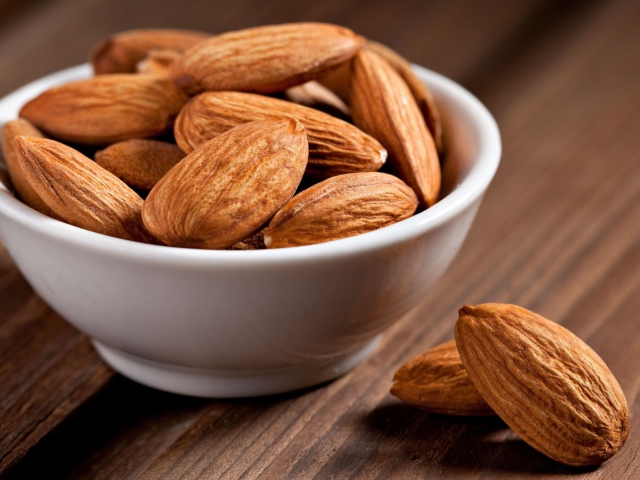 Almonds screenshot #1 640x480