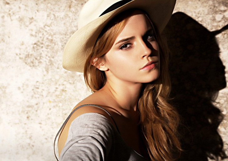 Обои Cute Emma Watson