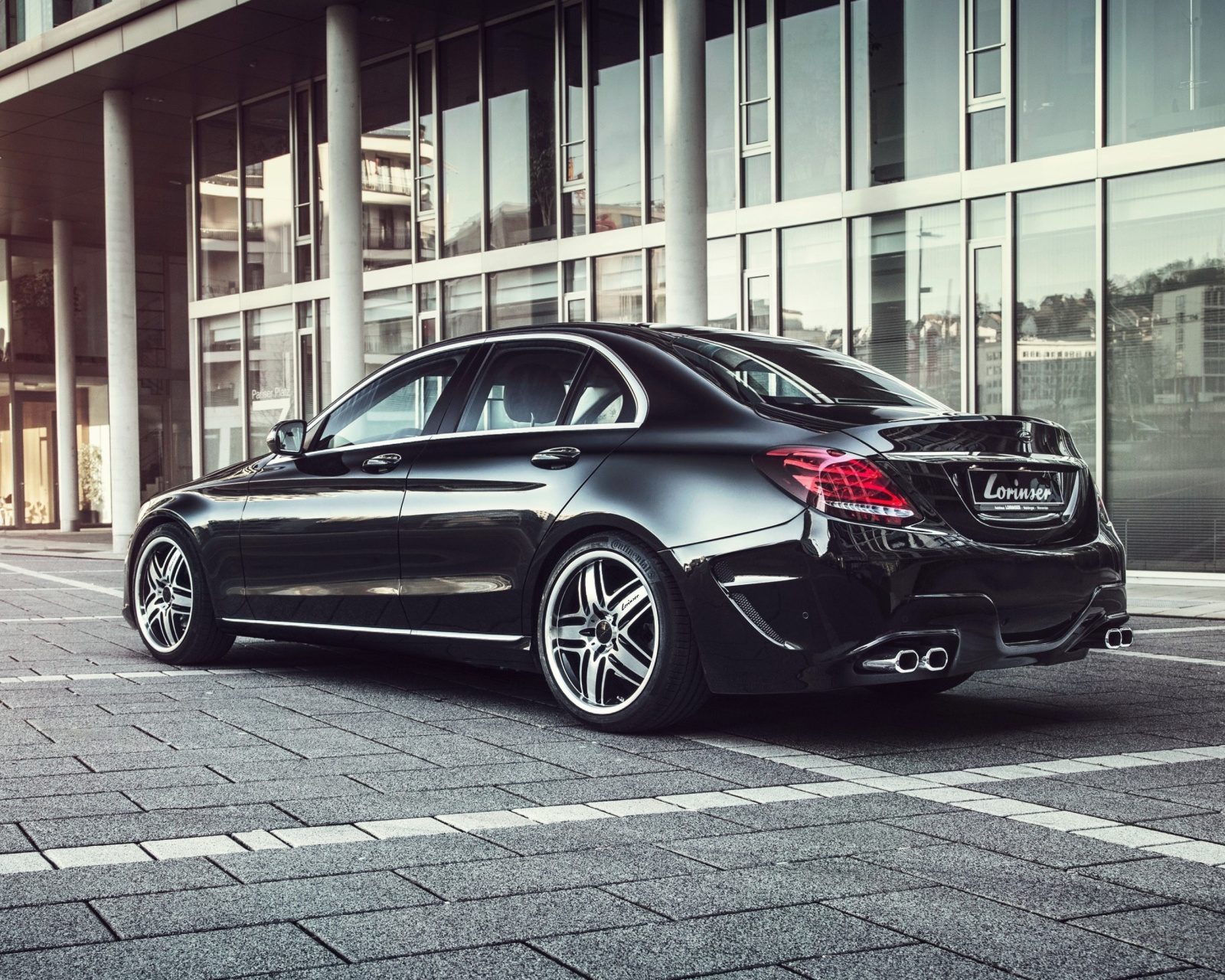 Das Mercedes C Klasse W205 Black Tuning Wallpaper 1600x1280