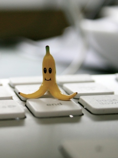 Fondo de pantalla Funny Banana 240x320