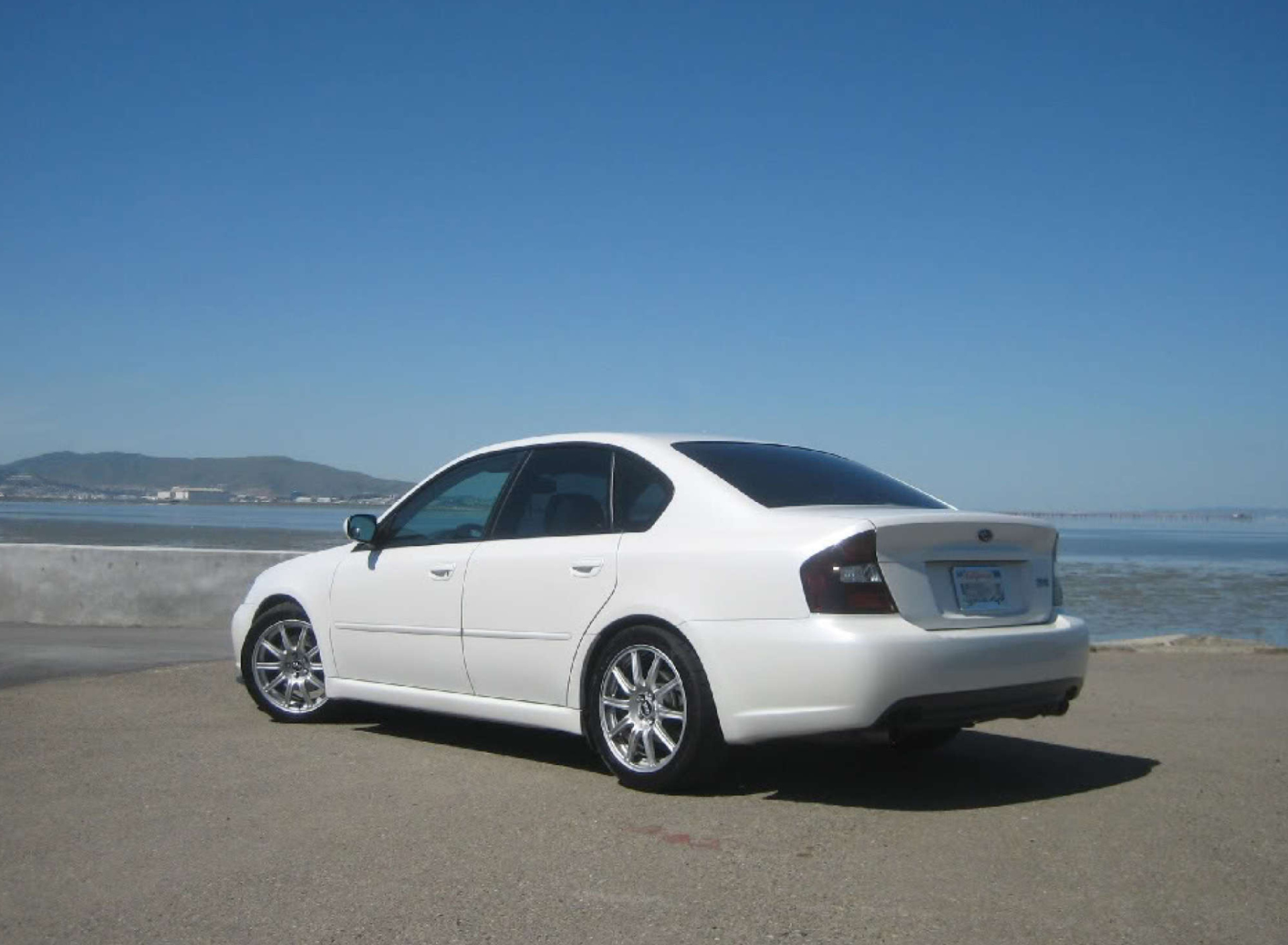 White Subaru Legacy Sedan screenshot #1 1920x1408