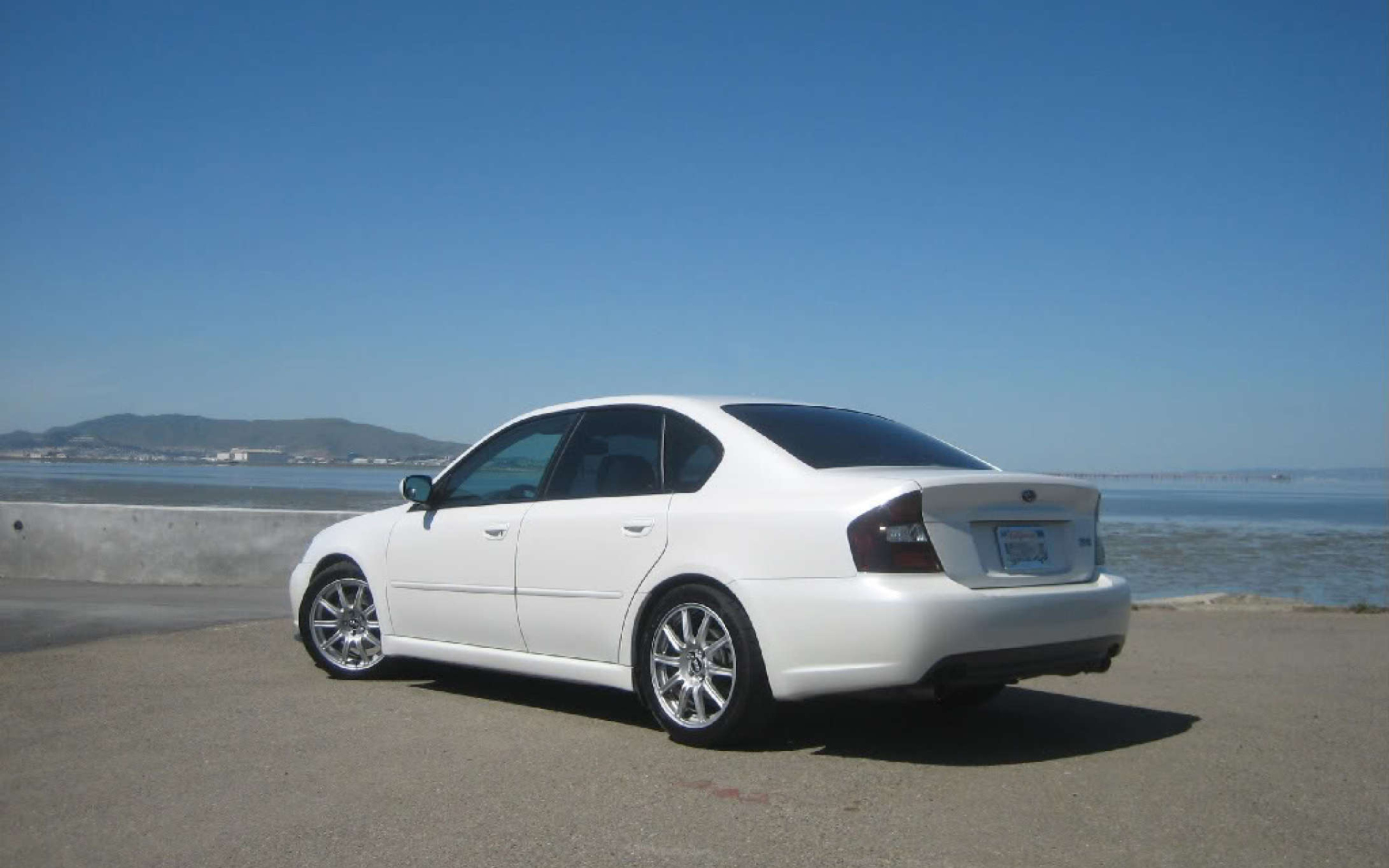 White Subaru Legacy Sedan screenshot #1 2560x1600