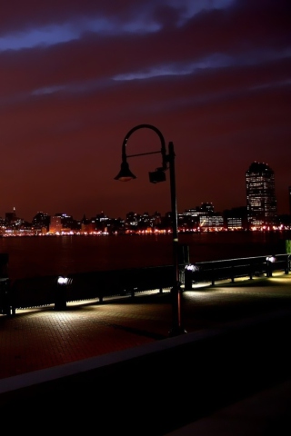 New York Skyline At Night wallpaper 320x480