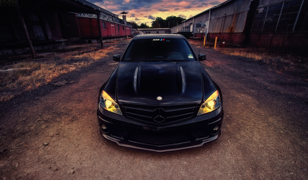 Screenshot №1 pro téma Black Mercedes C63 1024x600