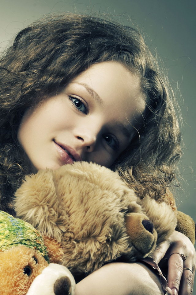 Обои Little Girl With Toys 640x960