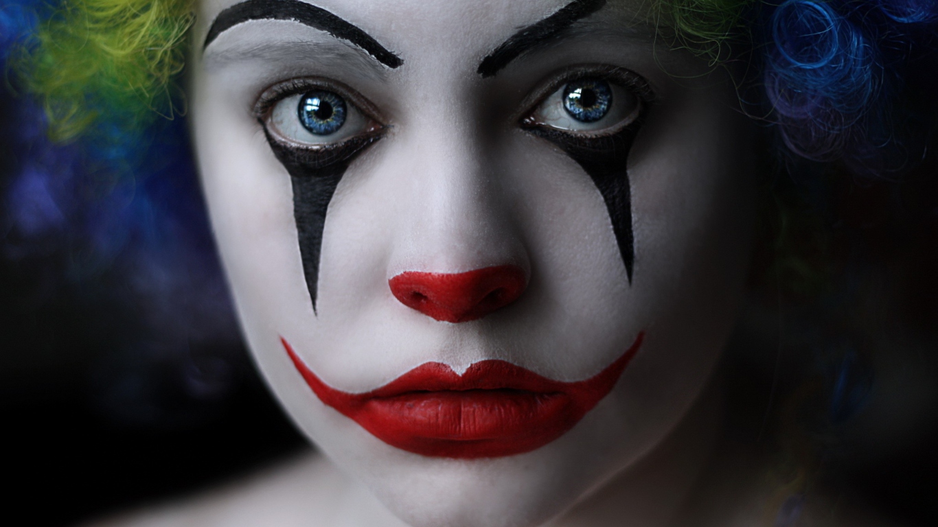Das Sad Eyes Of Clown Wallpaper 1366x768