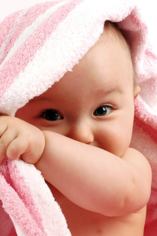 Cute Baby wallpaper 320x480