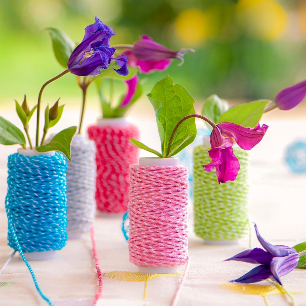 Обои Knitted flower vases 1024x1024