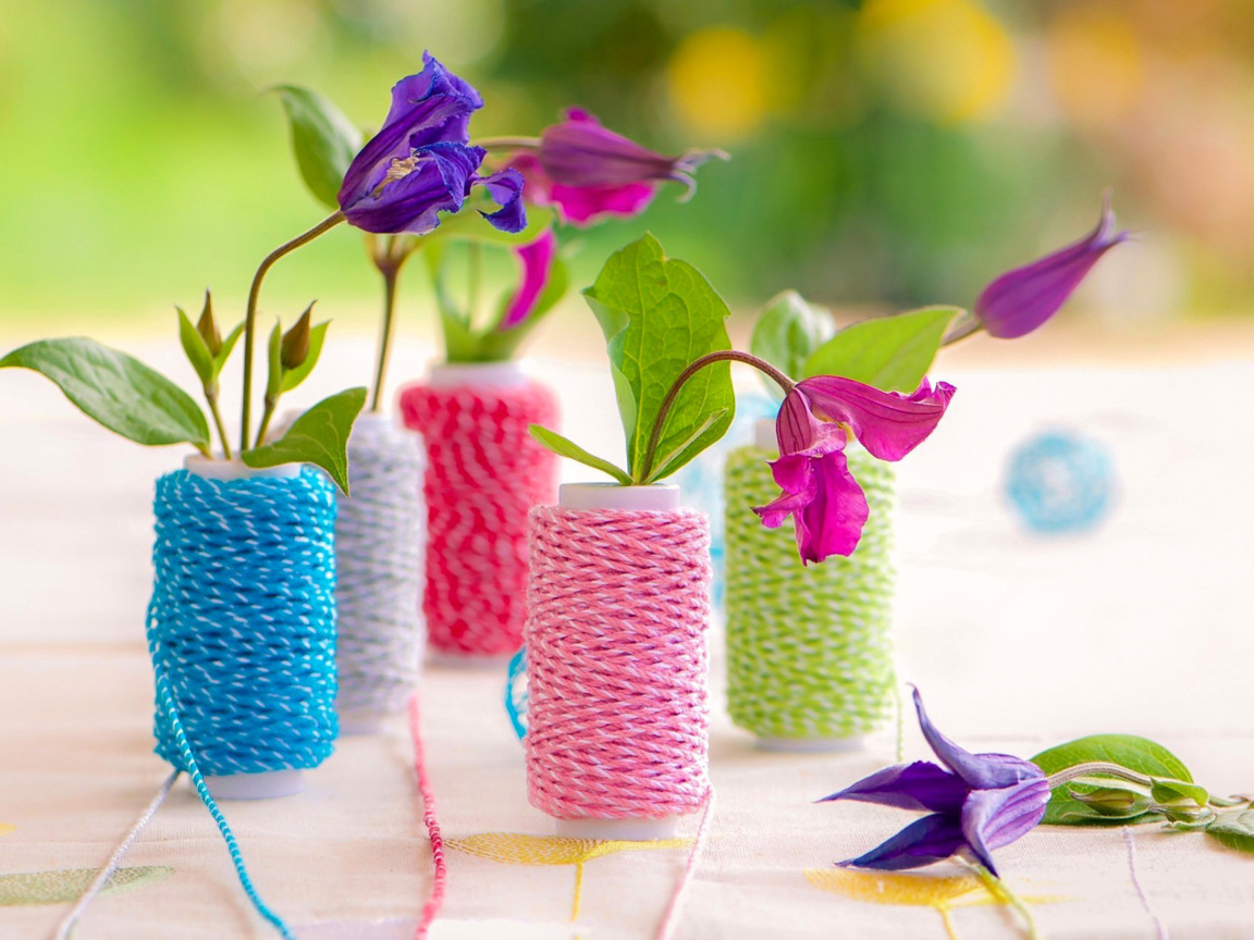 Обои Knitted flower vases 1152x864