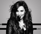 Обои Demi Lovato Girlfriend 2013 176x144