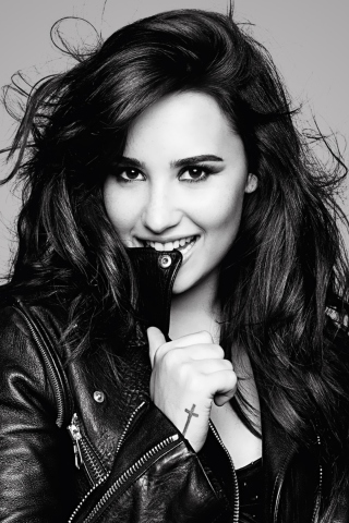 Demi Lovato Girlfriend 2013 wallpaper 320x480