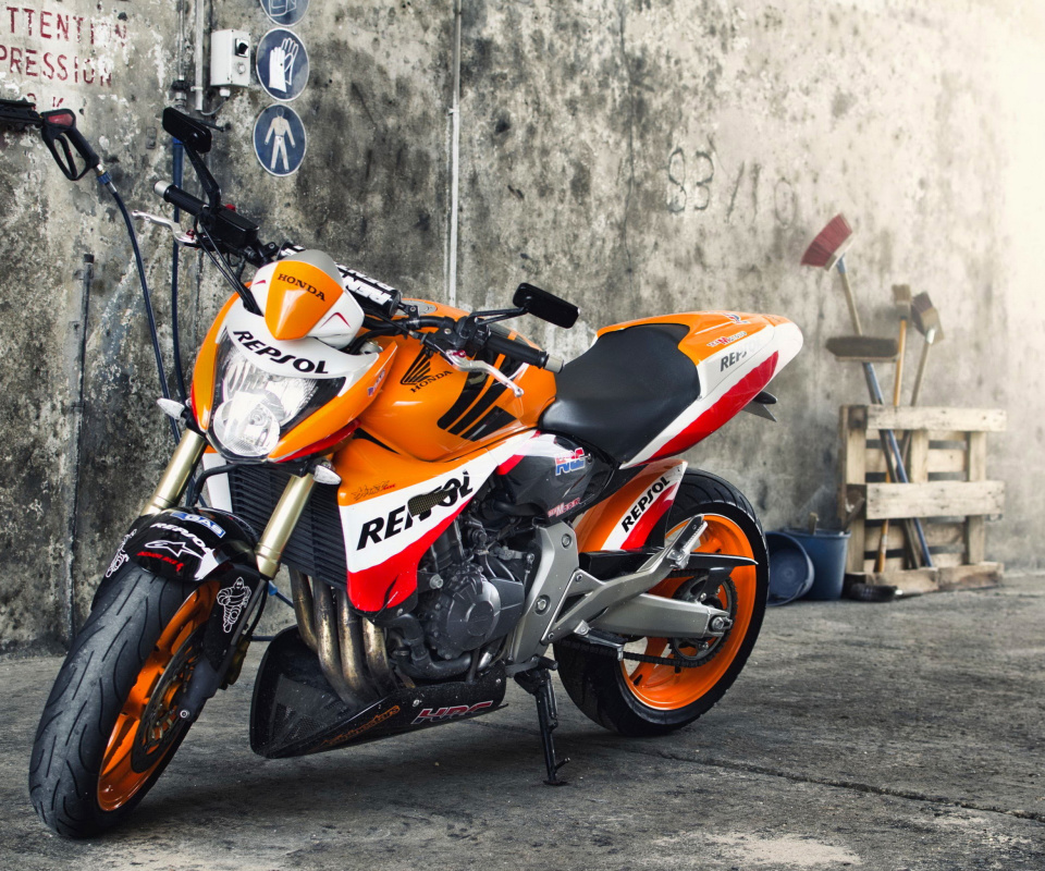 Repsol Honda wallpaper 960x800