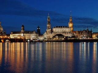 Dresden In Deutschland screenshot #1 320x240