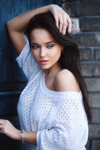 Angelina Petrova screenshot #1 320x480