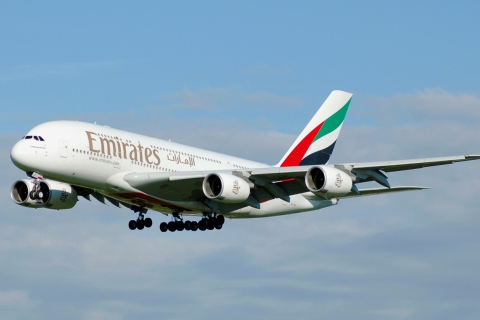 Обои Emirates Airlines 480x320