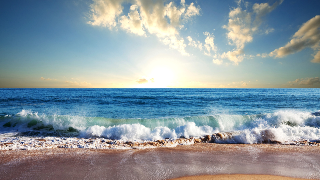 Beach and Waves wallpaper 1280x720