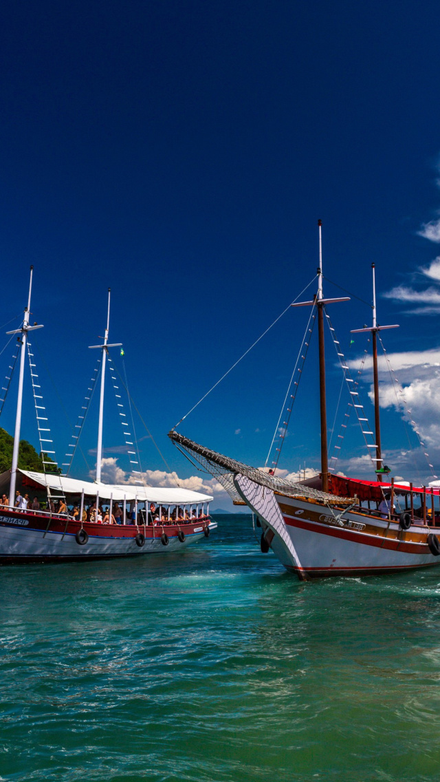 Das Ipanema Sailboat Wallpaper 640x1136