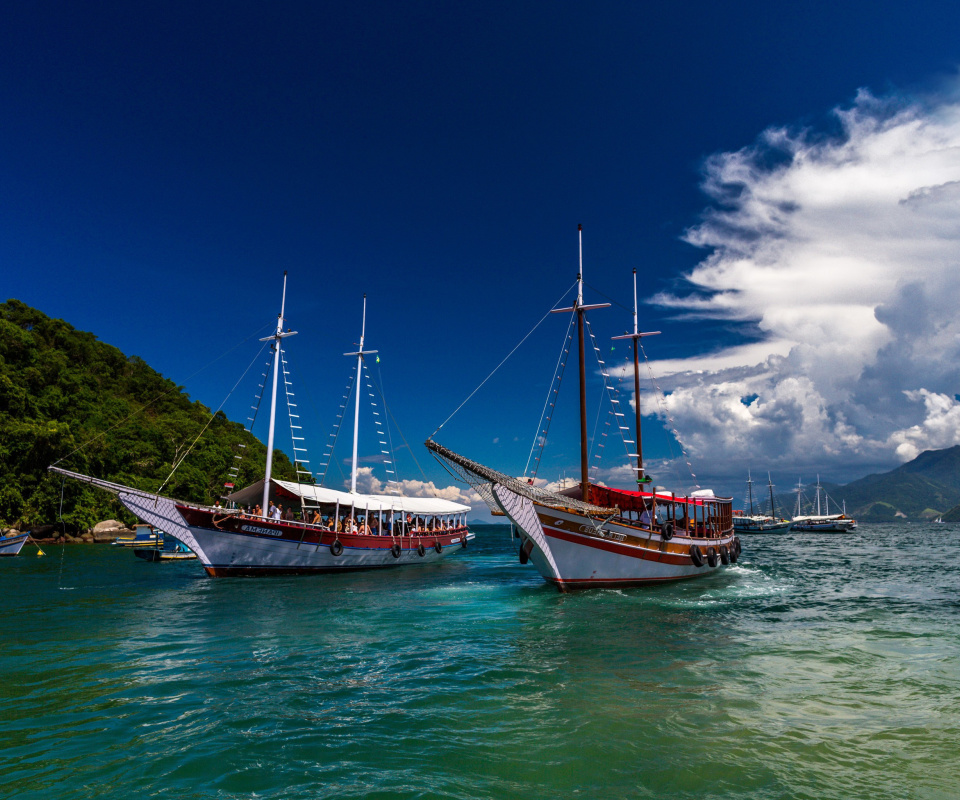 Ipanema Sailboat wallpaper 960x800