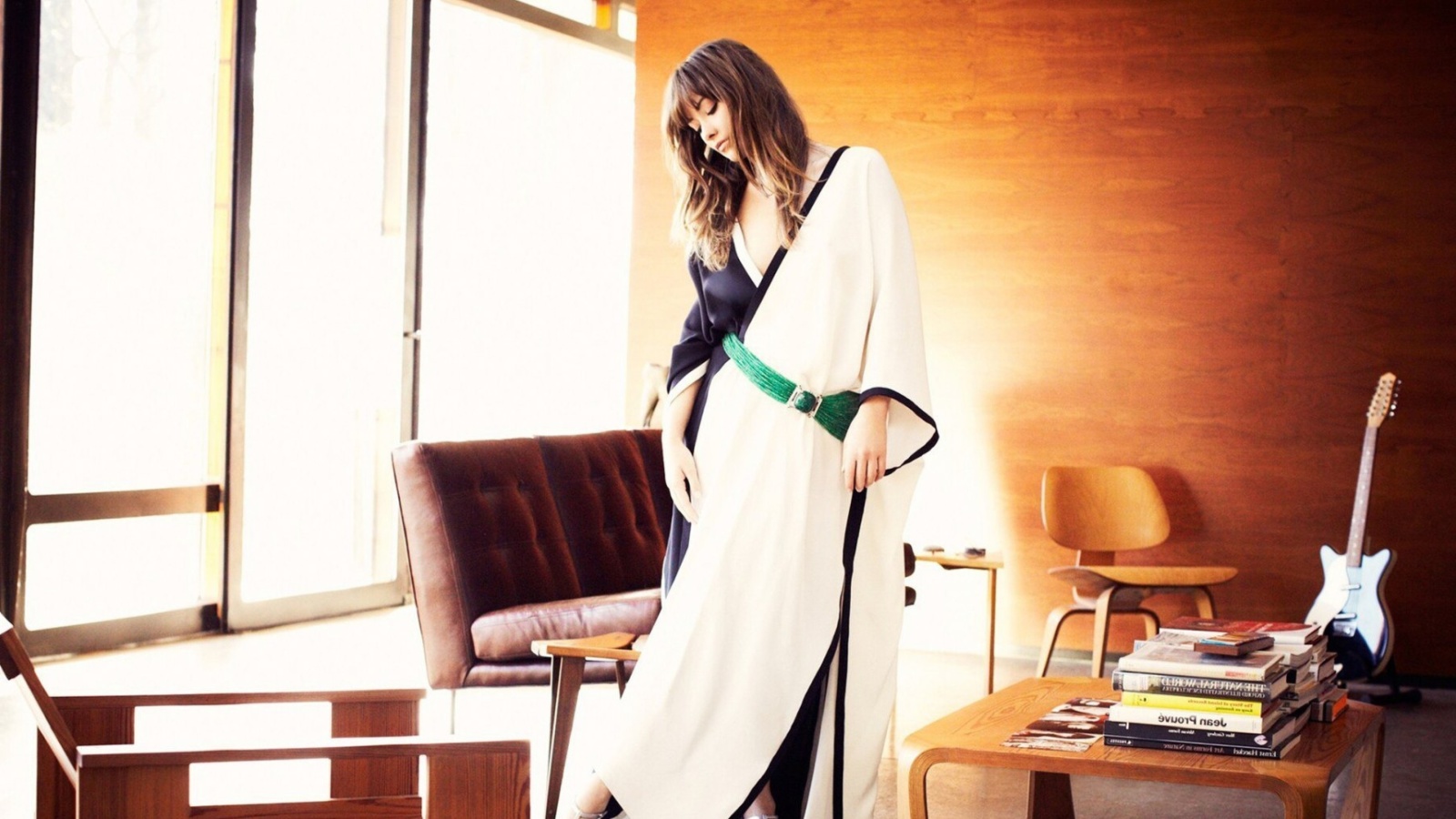 Das Olivia Wilde in Kimono Wallpaper 1600x900