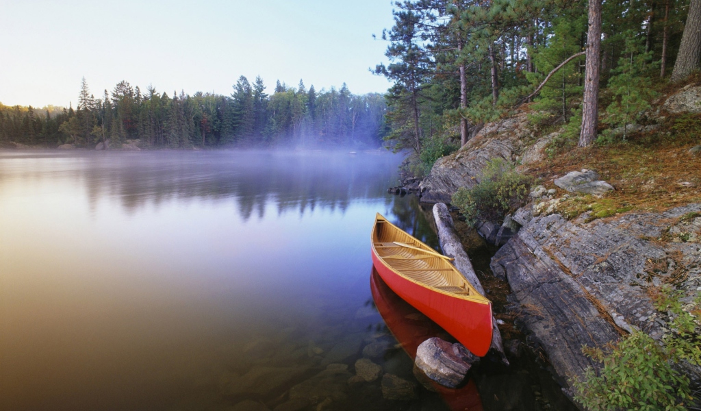 Red Boat On Lake wallpaper 1024x600