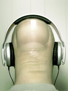 Das Finger Headphones Wallpaper 240x320