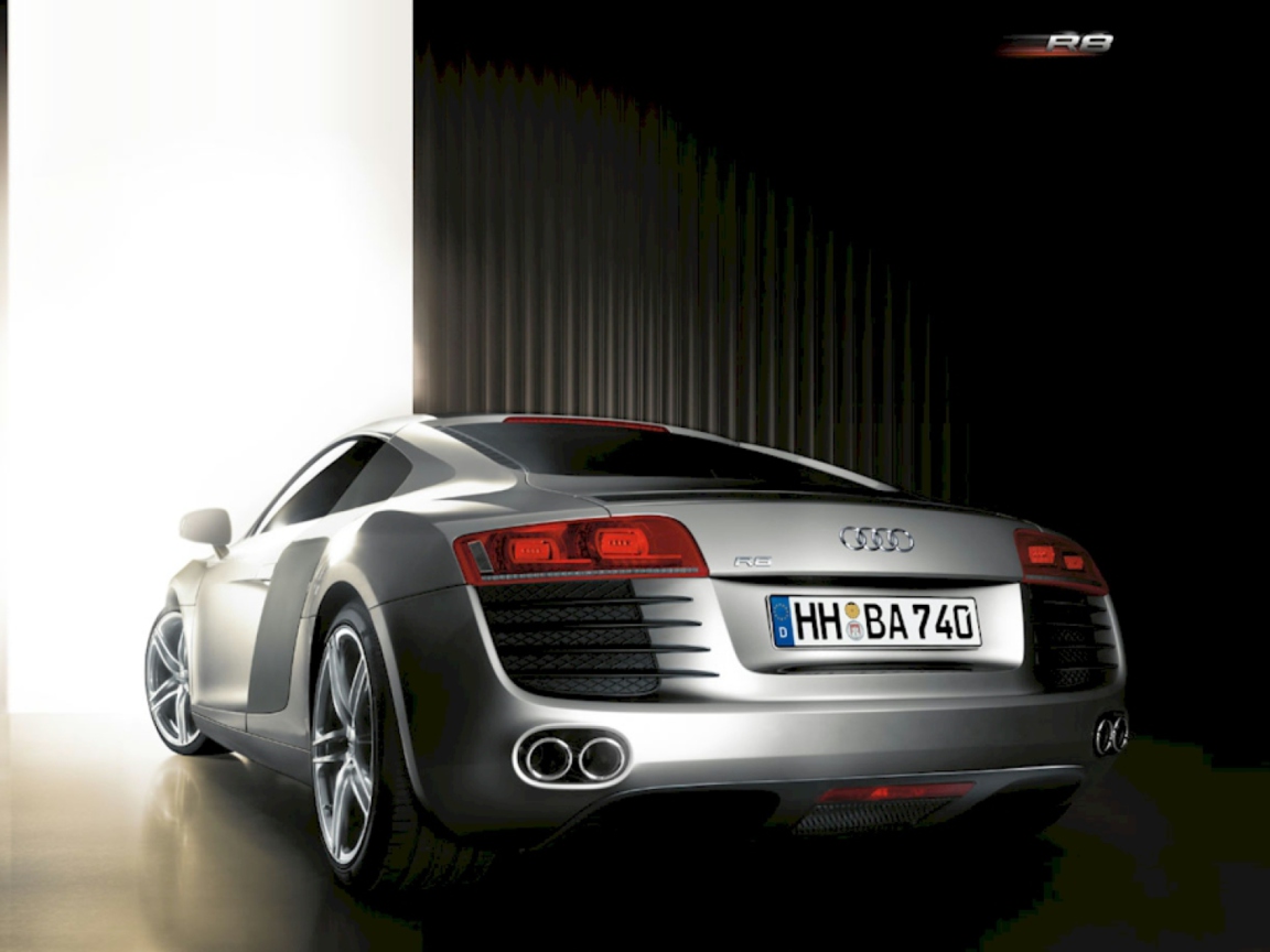 Audi R8 wallpaper 1152x864