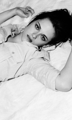 Kristen Stewart Black And White wallpaper 240x400