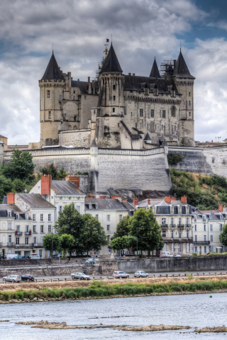Das Saumur Castle on Loire Wallpaper 320x480