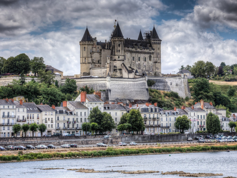 Sfondi Saumur Castle on Loire 800x600