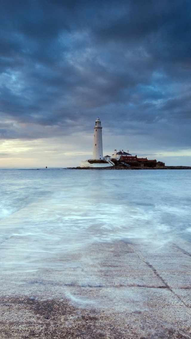 Lighthouse in coastal zone wallpaper 640x1136