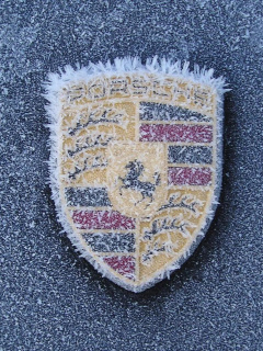 Sfondi Porsche Logo 240x320