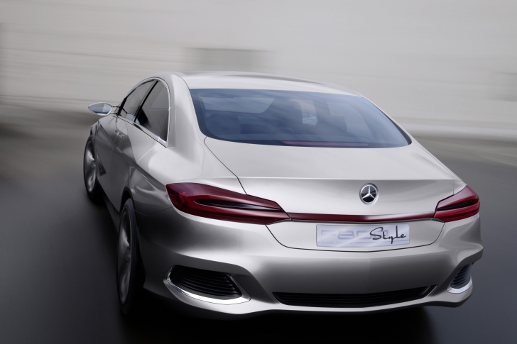 Mercedes Benz F800 Concept screenshot #1