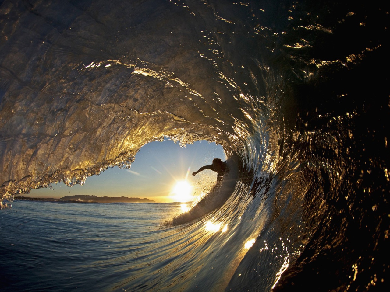 Surfer Against Big Wave wallpaper 1280x960