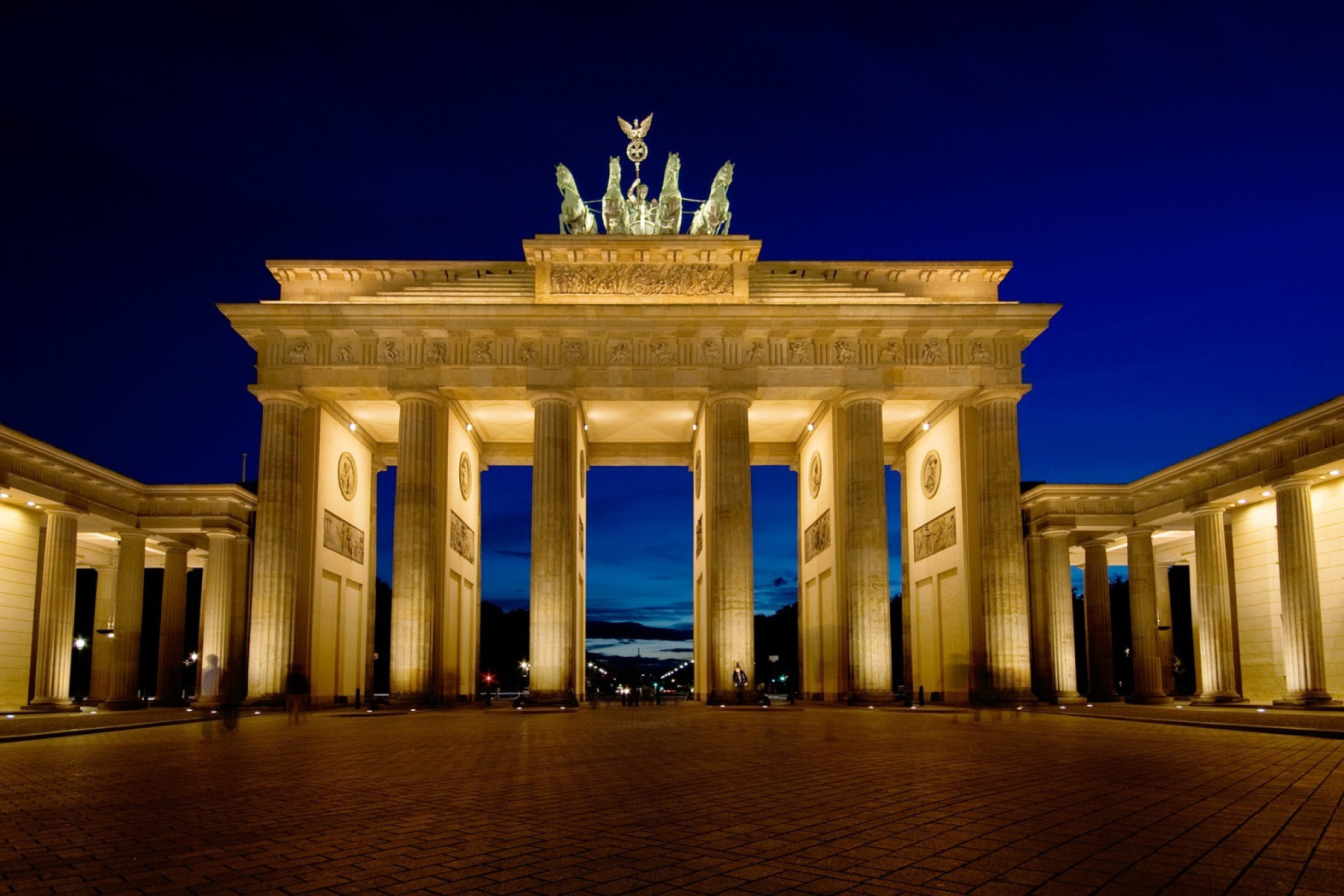 Sfondi Brandenburg Gate Berlin 2880x1920