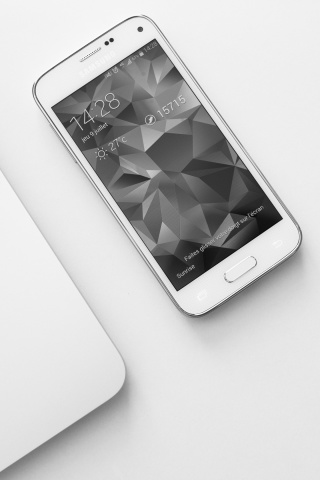 Samsung Smartphone and Laptop screenshot #1 320x480