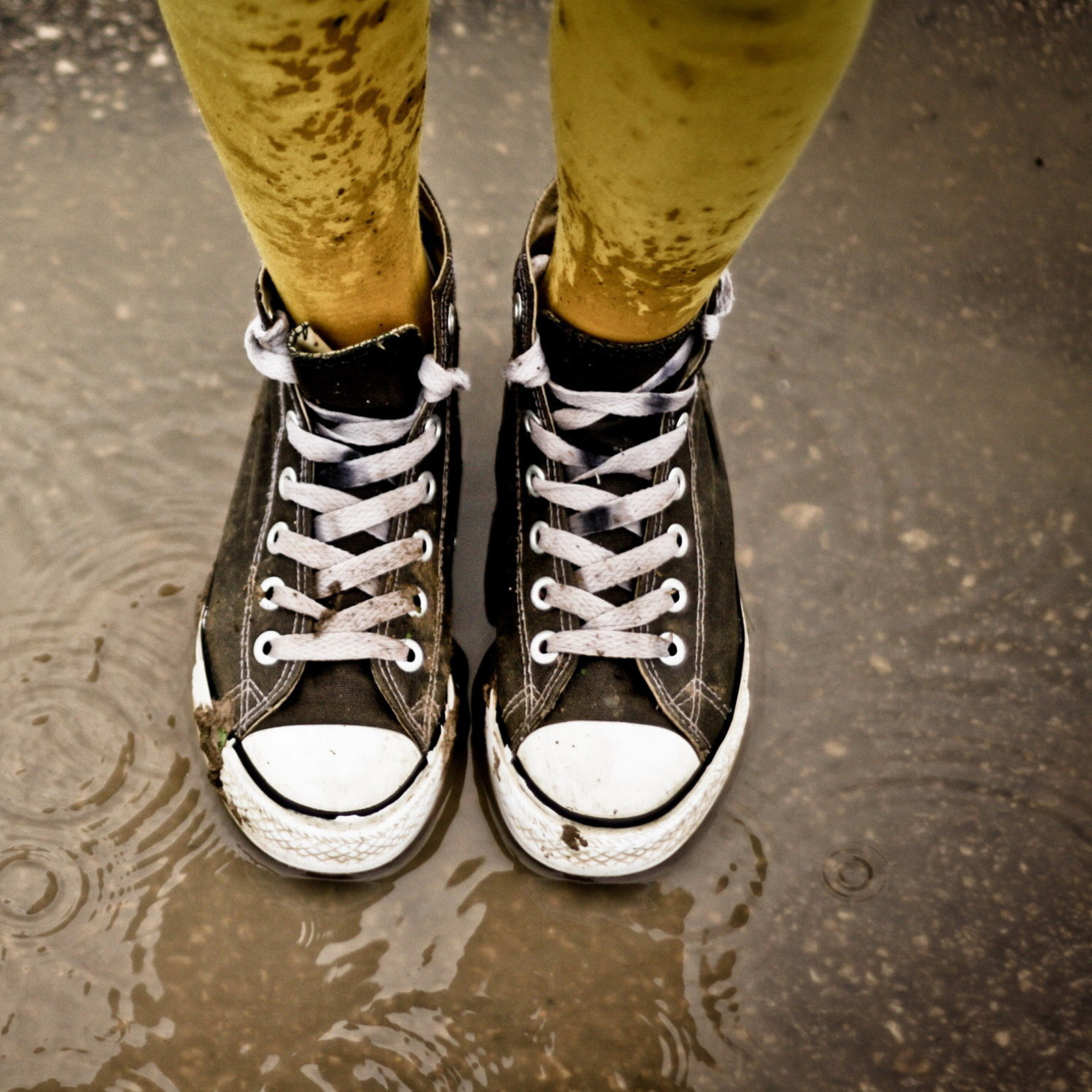 Мокрые кроссовки