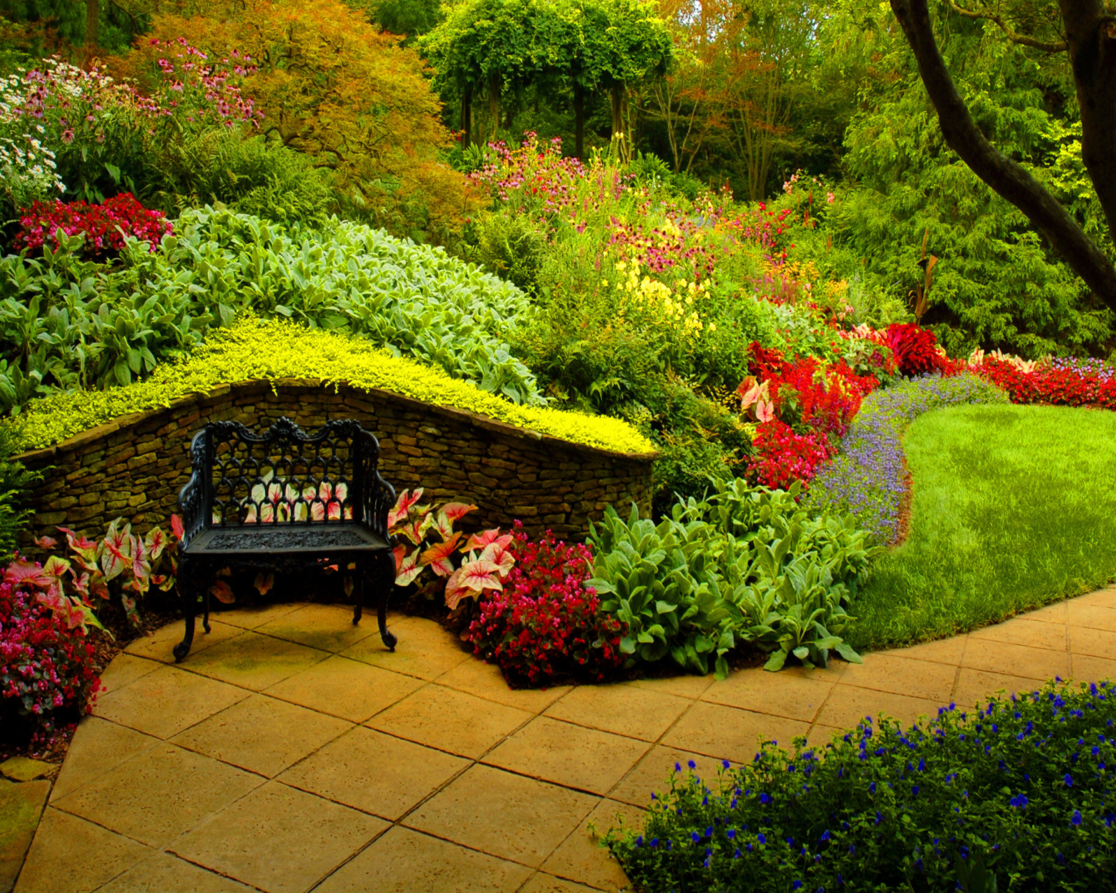 Secret Garden In China wallpaper 1600x1280