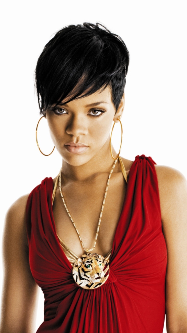 Fondo de pantalla Rihanna Singer 640x1136