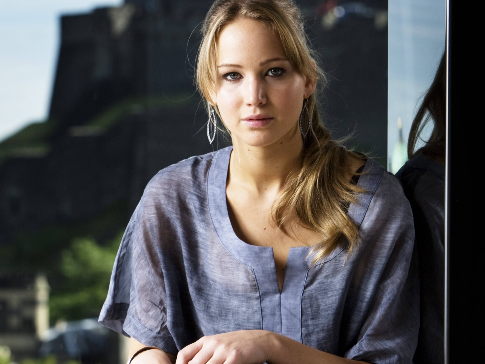 Screenshot №1 pro téma Jennifer Lawrence Casual Style 1600x1200