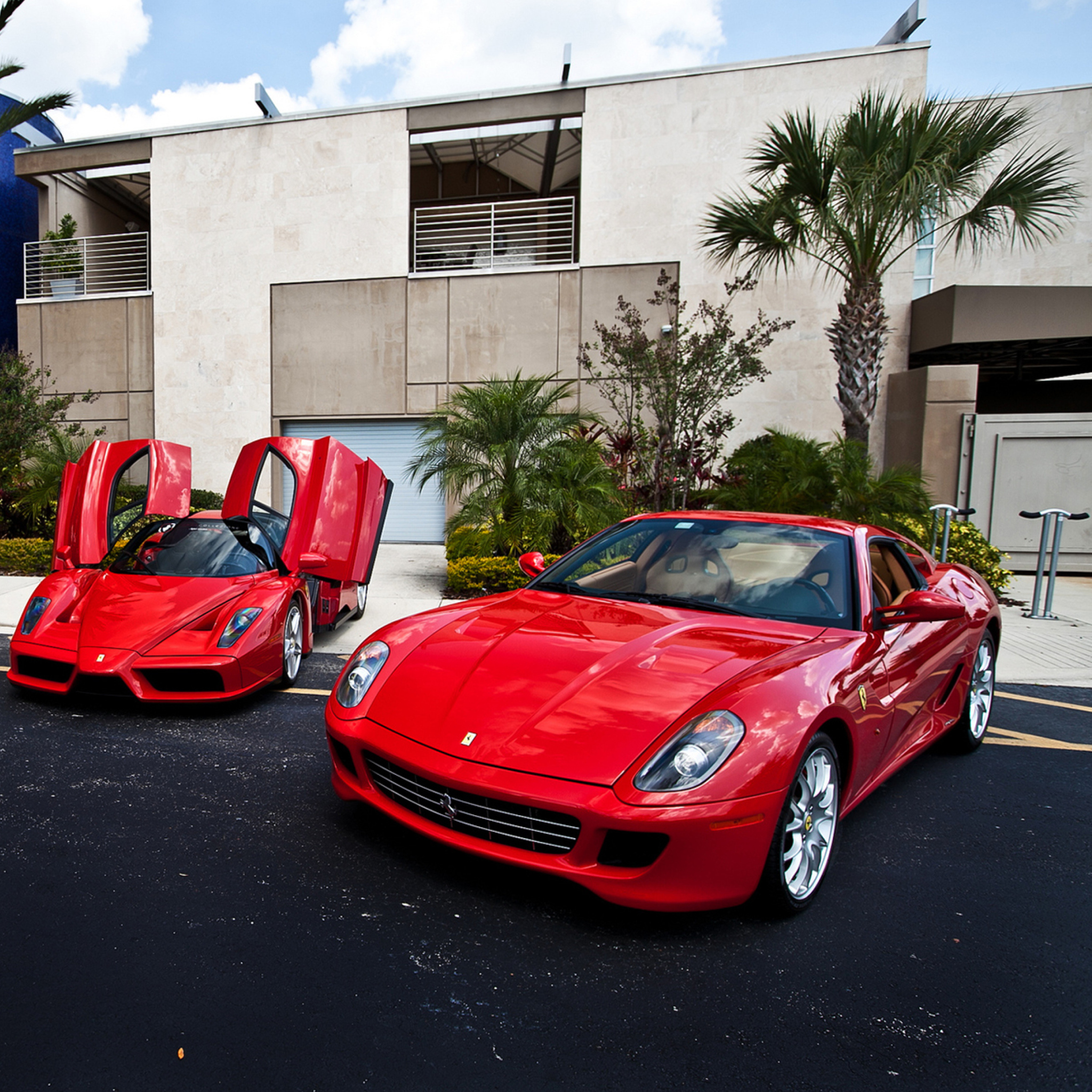 Red Ferrari Supercar wallpaper 2048x2048