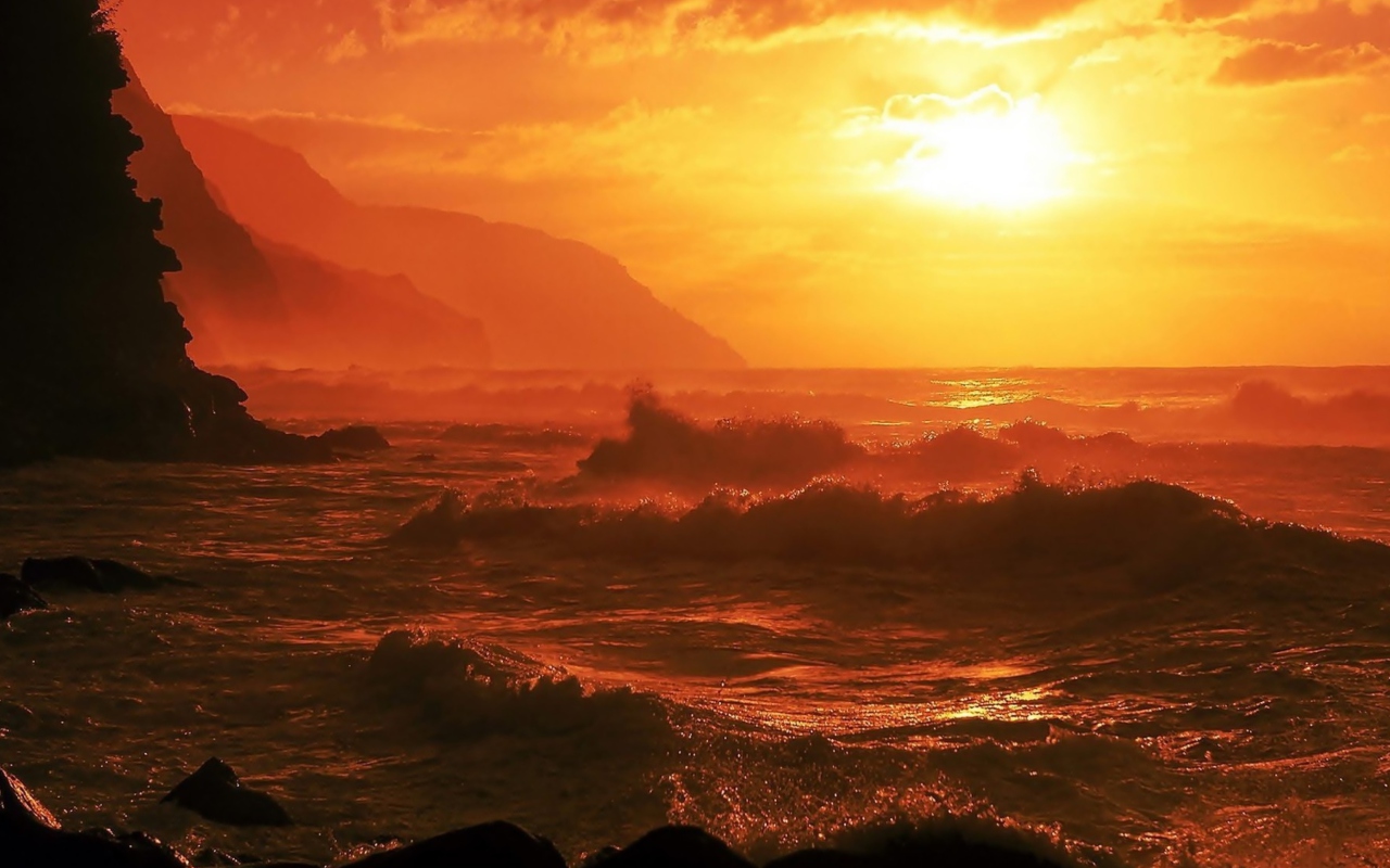 Fondo de pantalla Ocean Waves At Sunset 1280x800