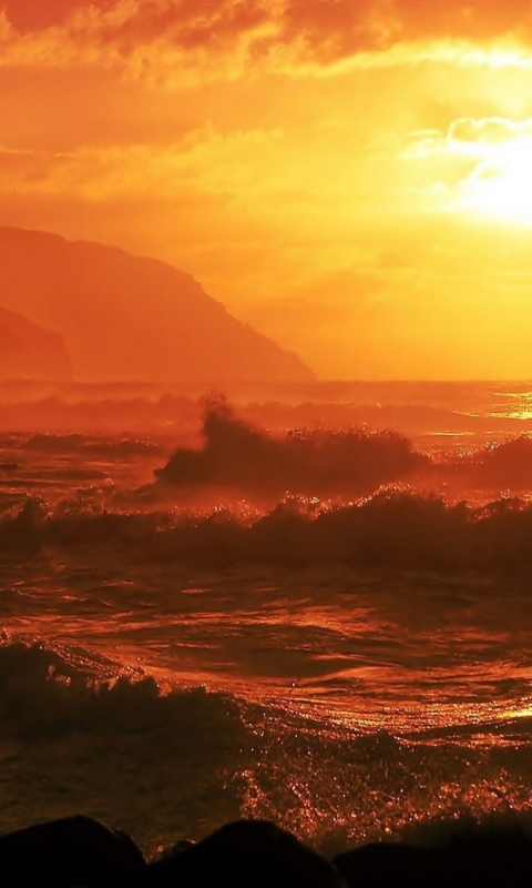 Fondo de pantalla Ocean Waves At Sunset 480x800