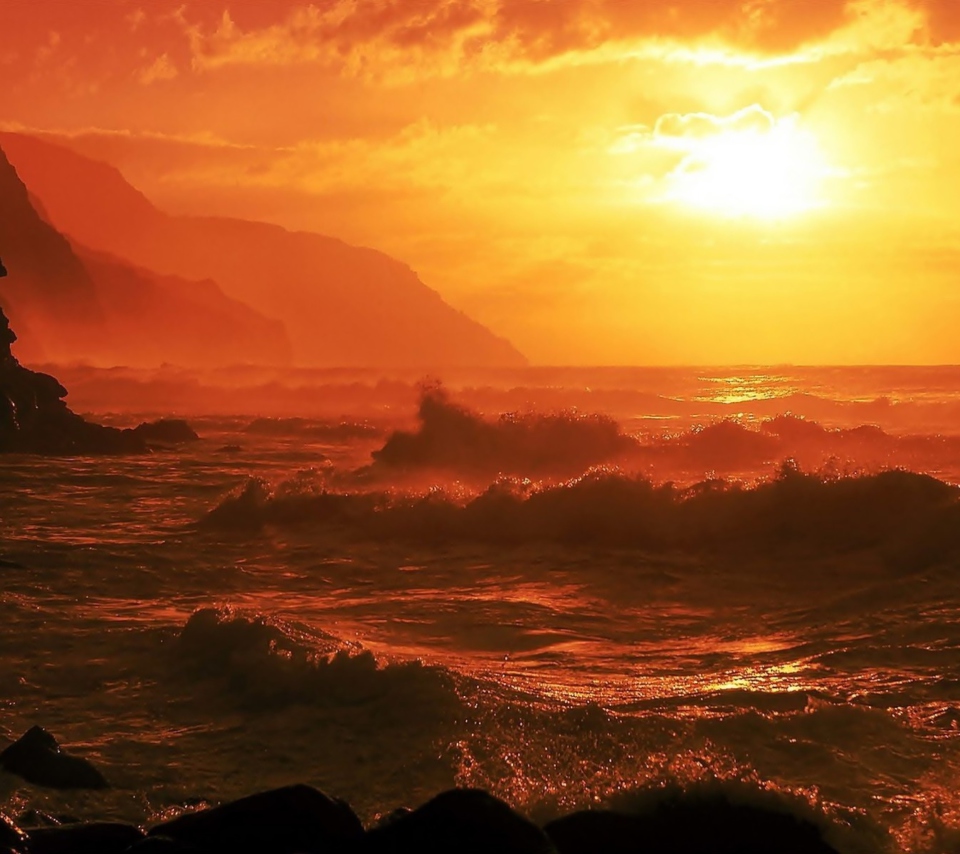 Das Ocean Waves At Sunset Wallpaper 960x854