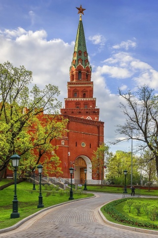 Fondo de pantalla Kremlin in Moscow and Red Square 320x480