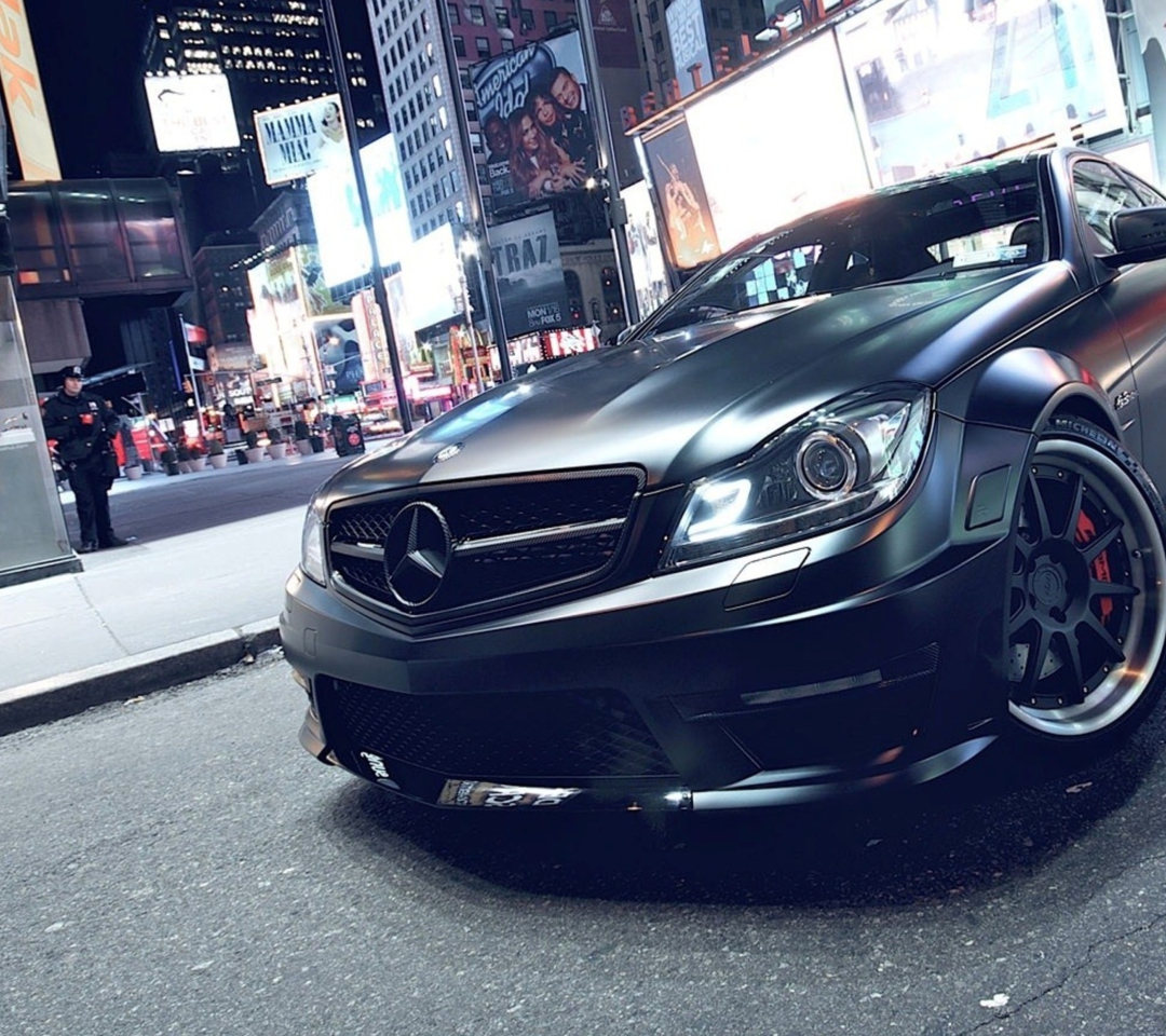 Screenshot №1 pro téma Mercedes-Benz C63 AMG 1080x960