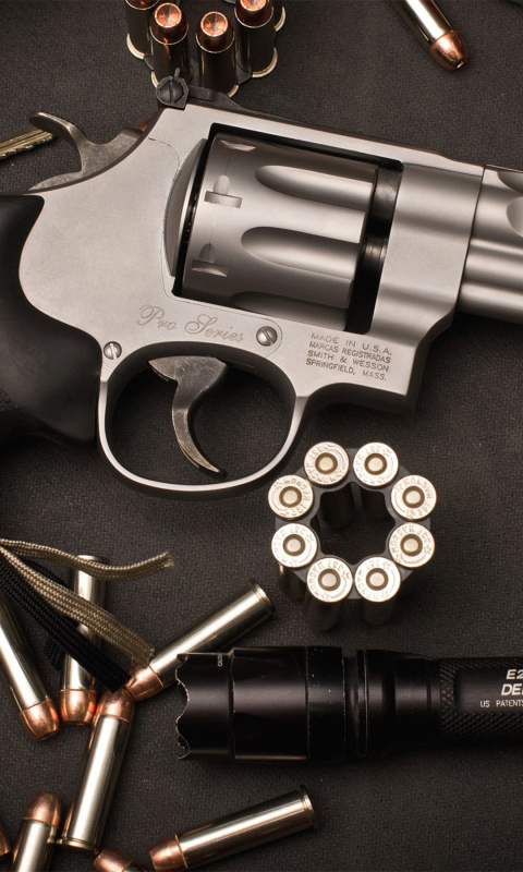 Smith & Wesson Revolver wallpaper 480x800