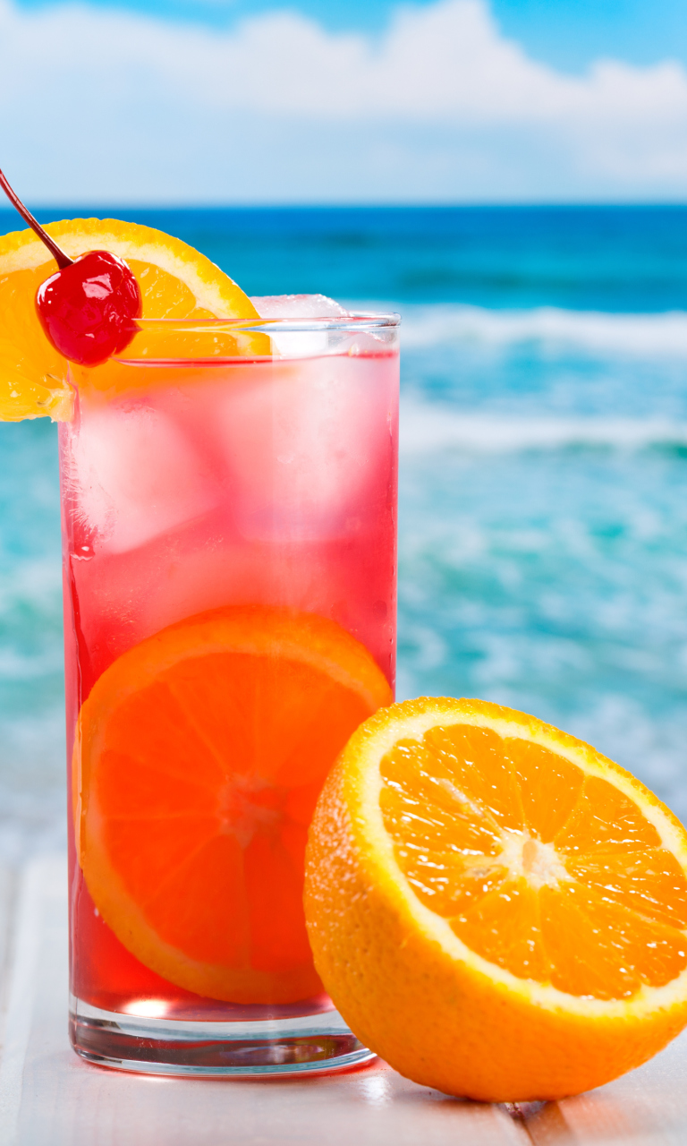 Fondo de pantalla Tropical Paradise Cocktail With Cherry On Top 768x1280