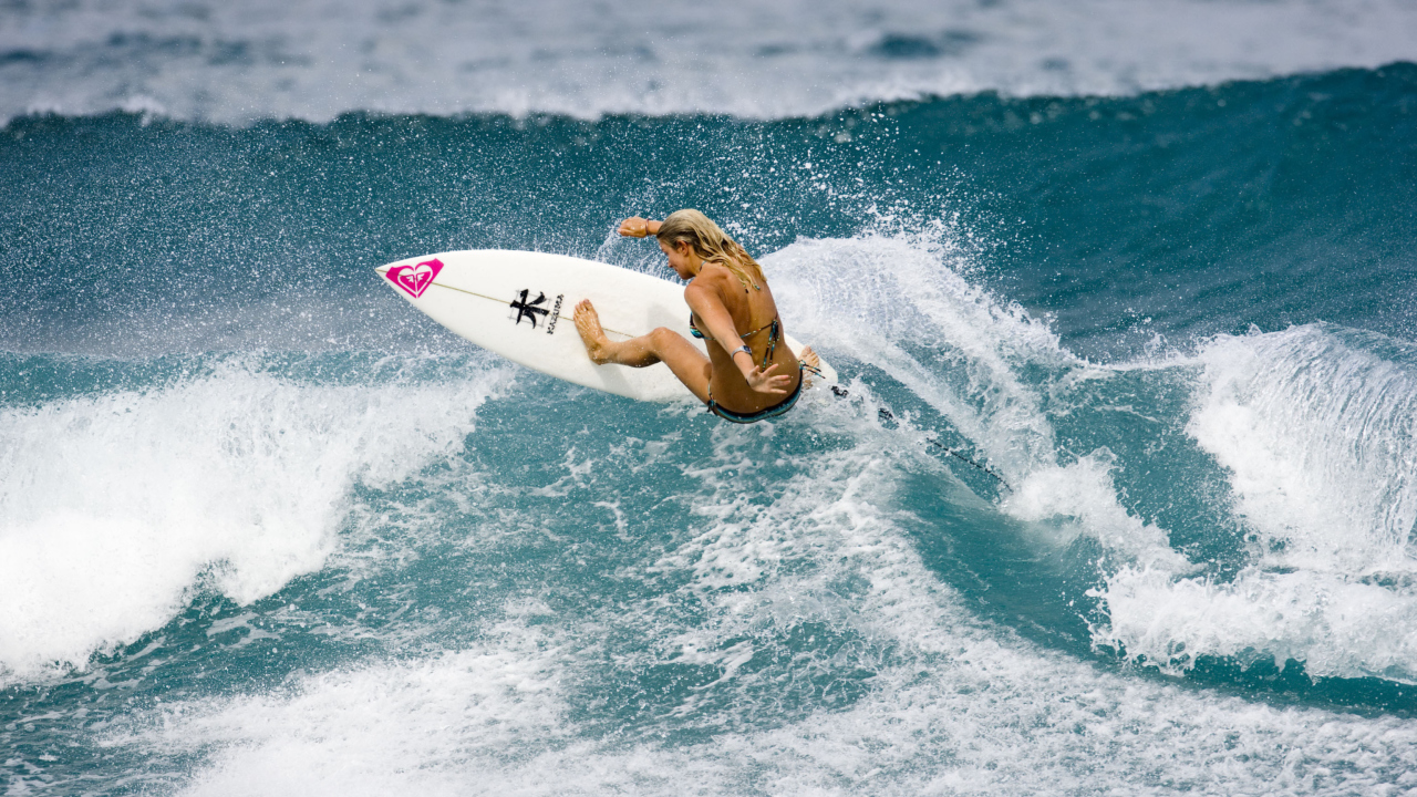 Girl Surfing wallpaper 1280x720