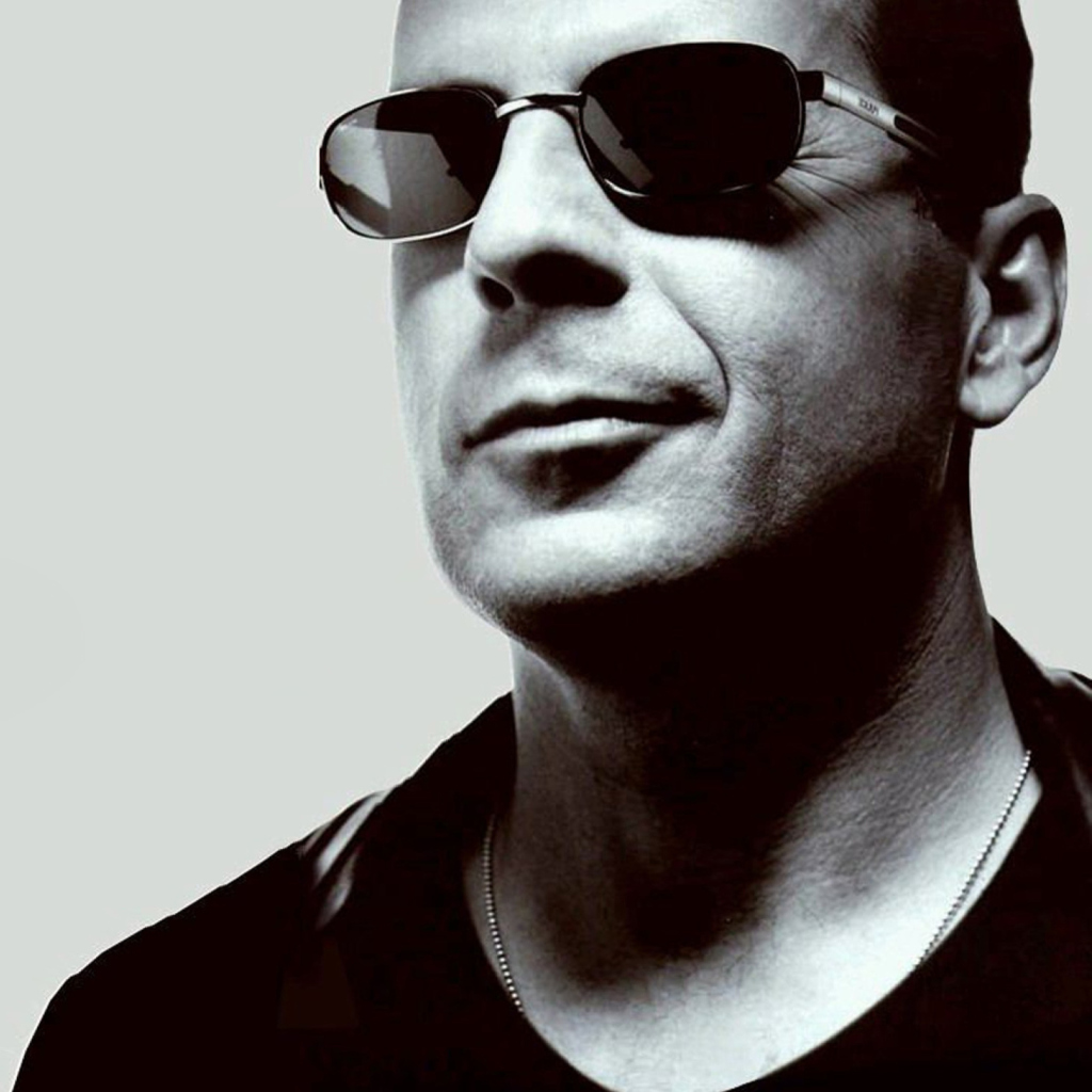 Обои Bruce Willis 1024x1024